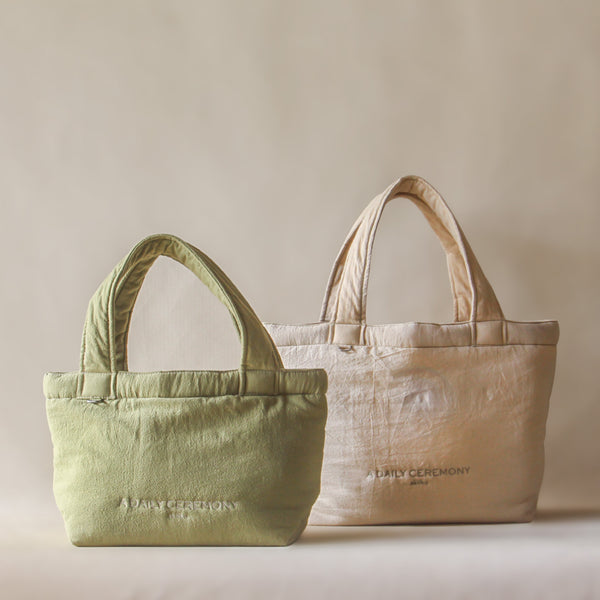 Daily Ceremony Tote Set