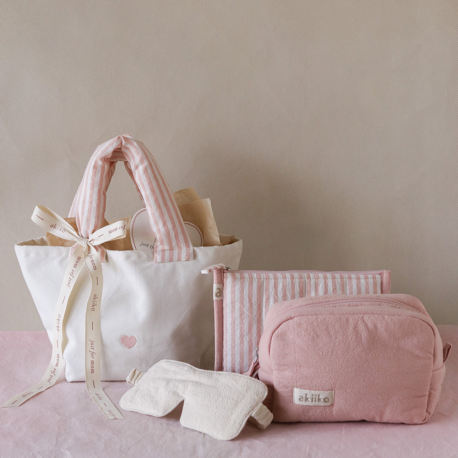 Elsewhere Travel Gift Set