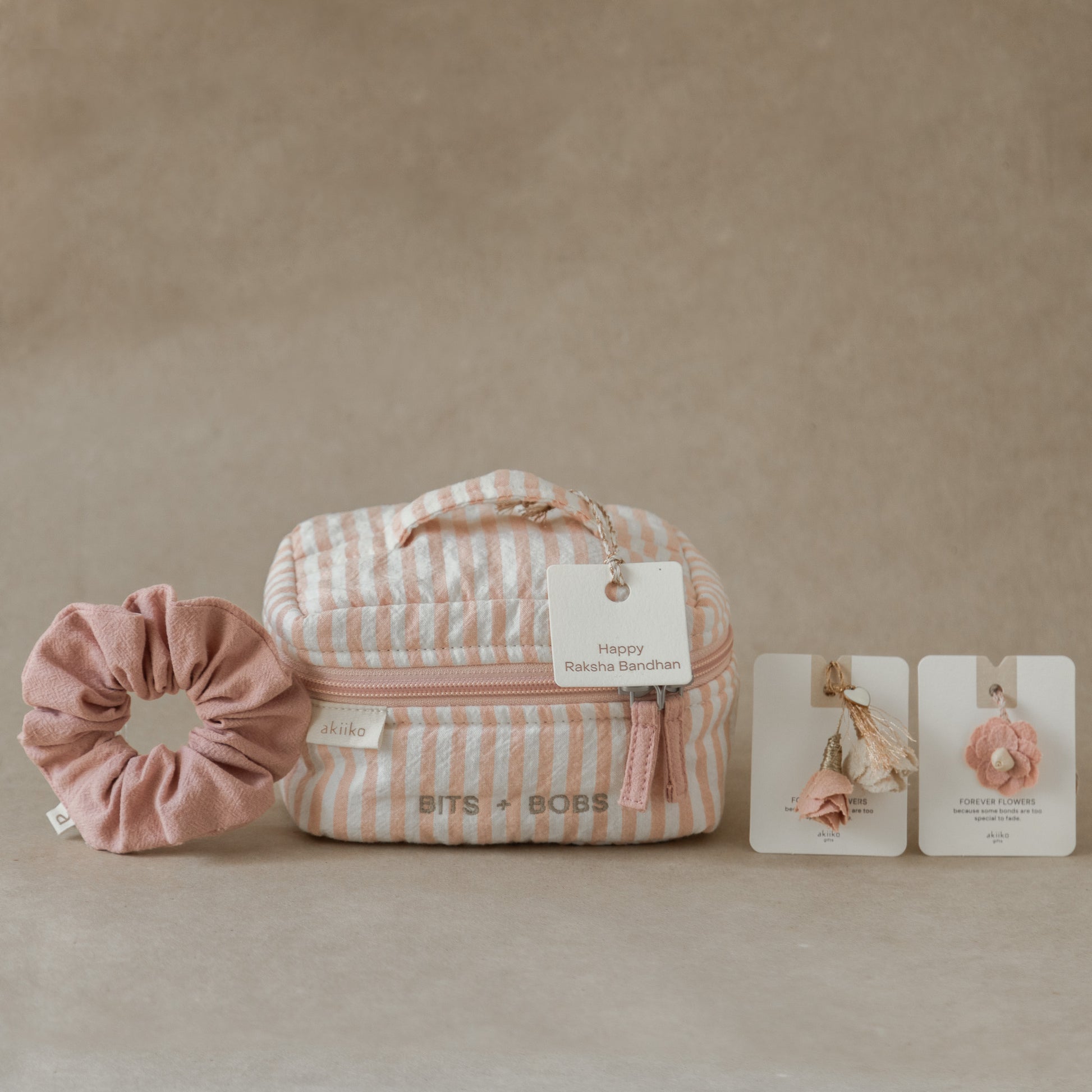 Pretty Rituals: Vanity Rakhi Gift Set