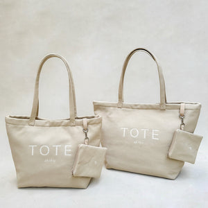 Grain Curve Embroidered Tote