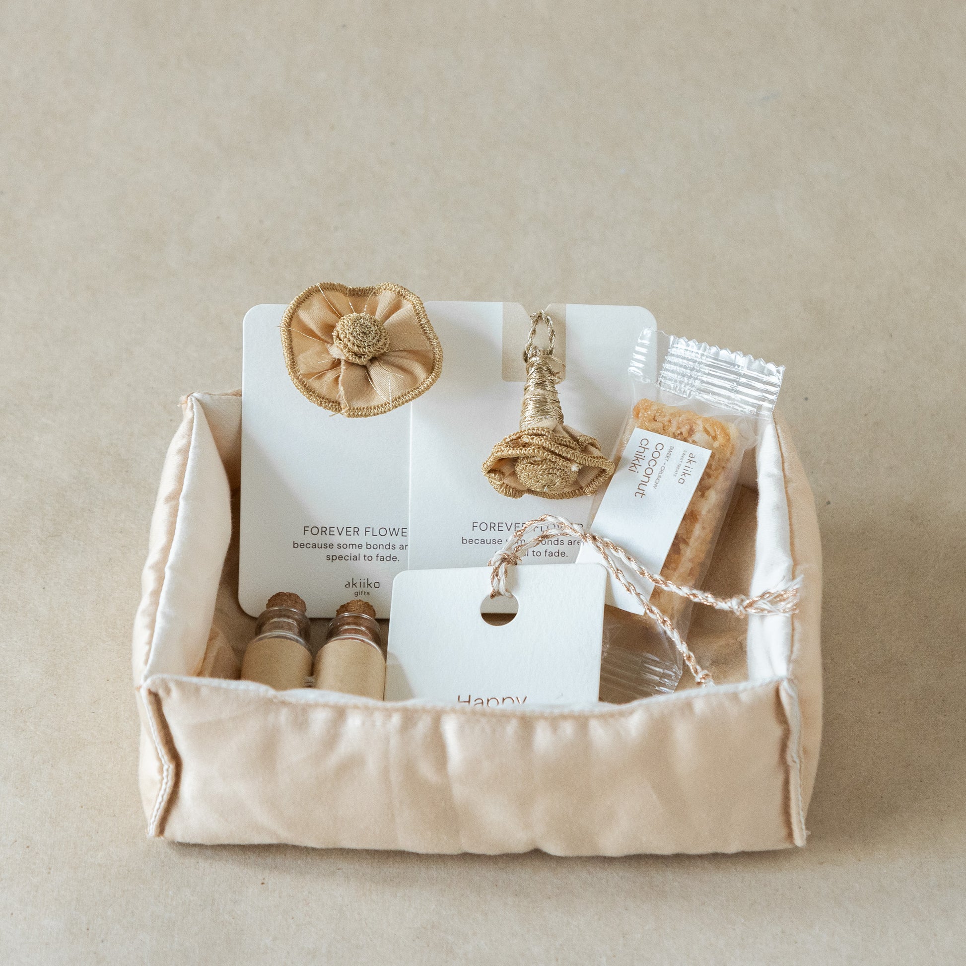 Heart of Gold: Rakhi Gift Tray