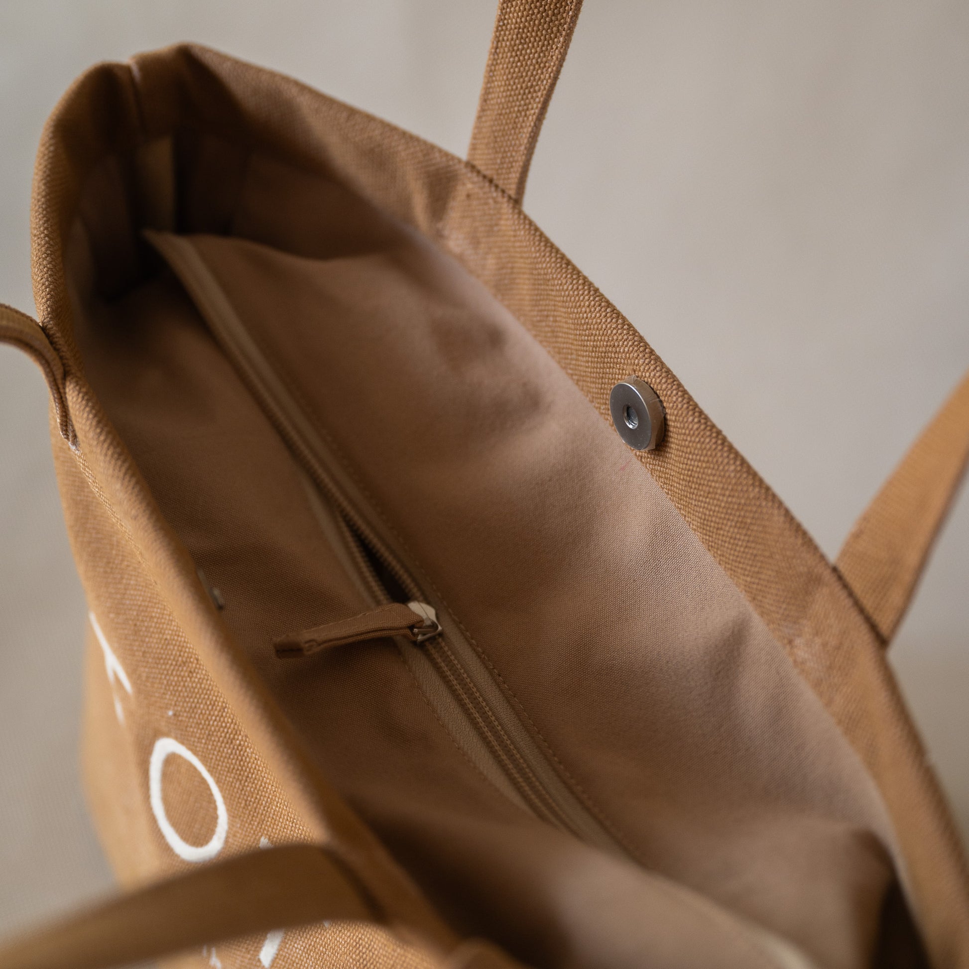 Grain Curve Embroidered Tote