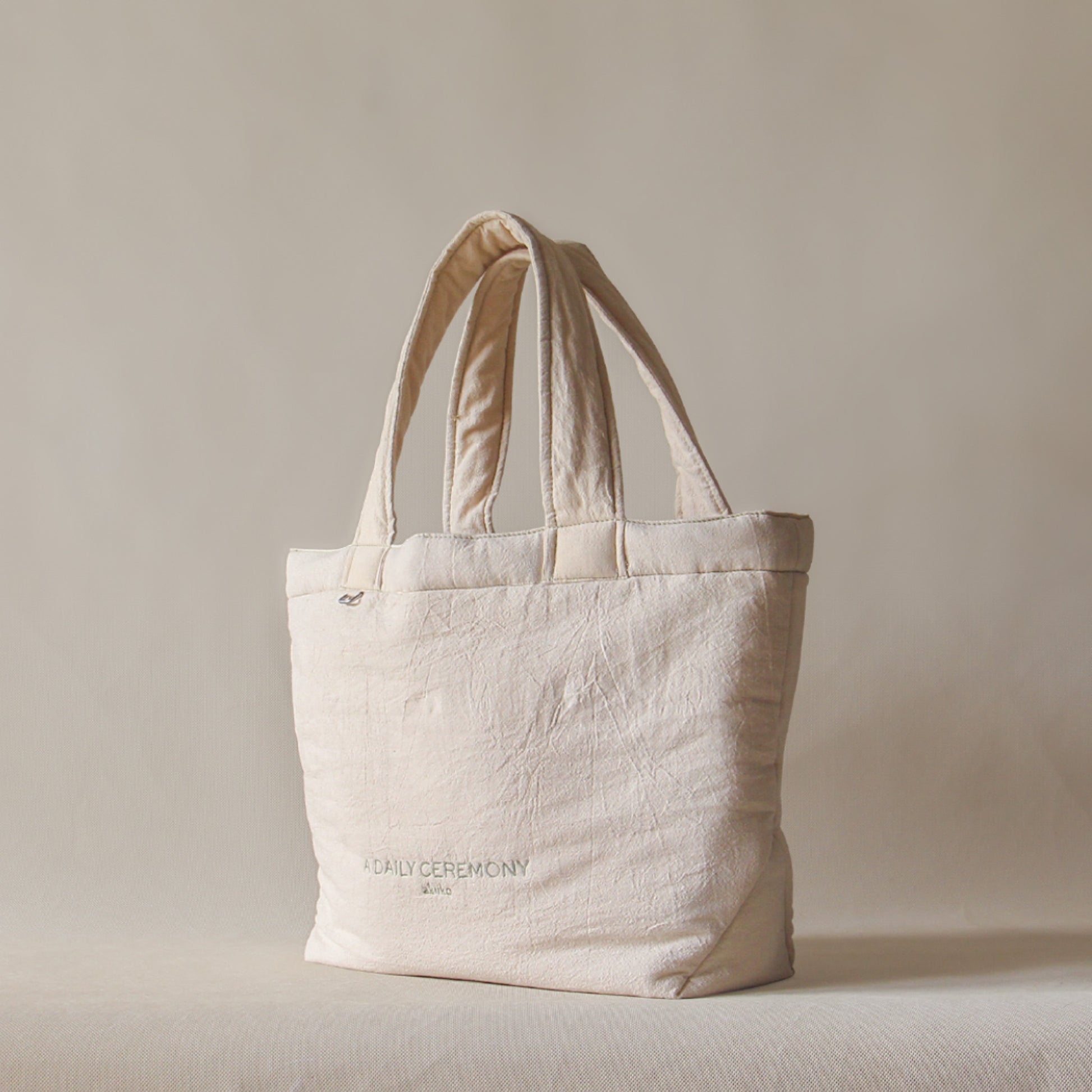 Crinkle Ceremony Tote - Grande