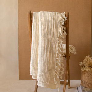 Fyra Fringe Throw