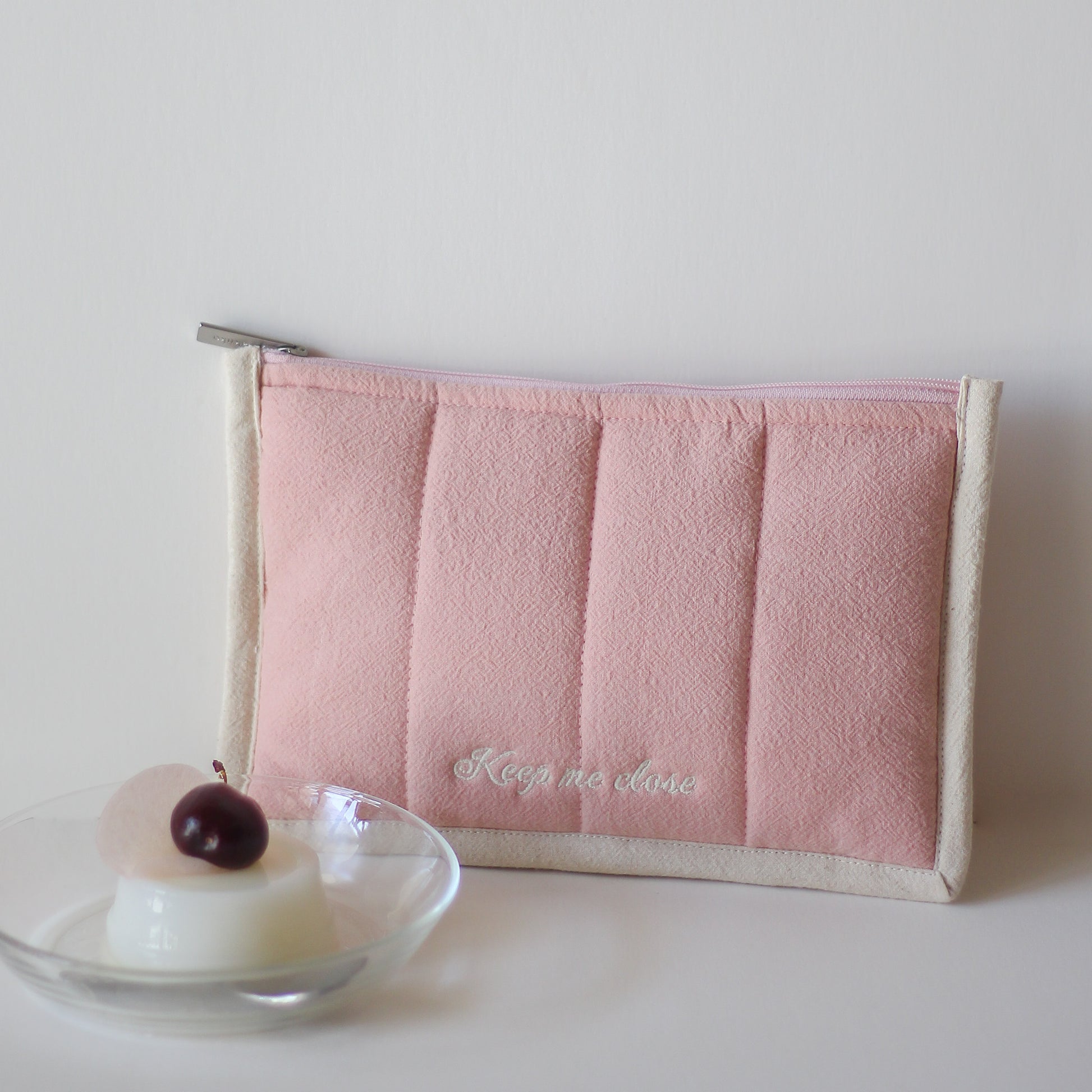 Sorbet ‘Keep me Close’ Flat Pouch