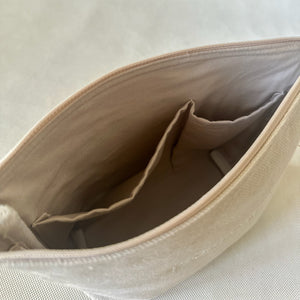 Grain Curve Pouch - Large