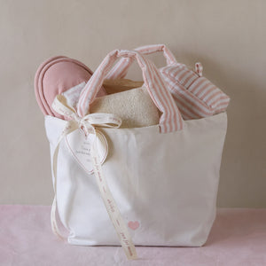 Retreat Essentials Gift Set