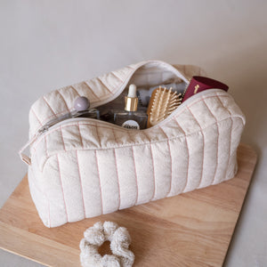‘Look Good’ Rosette Long Pouch