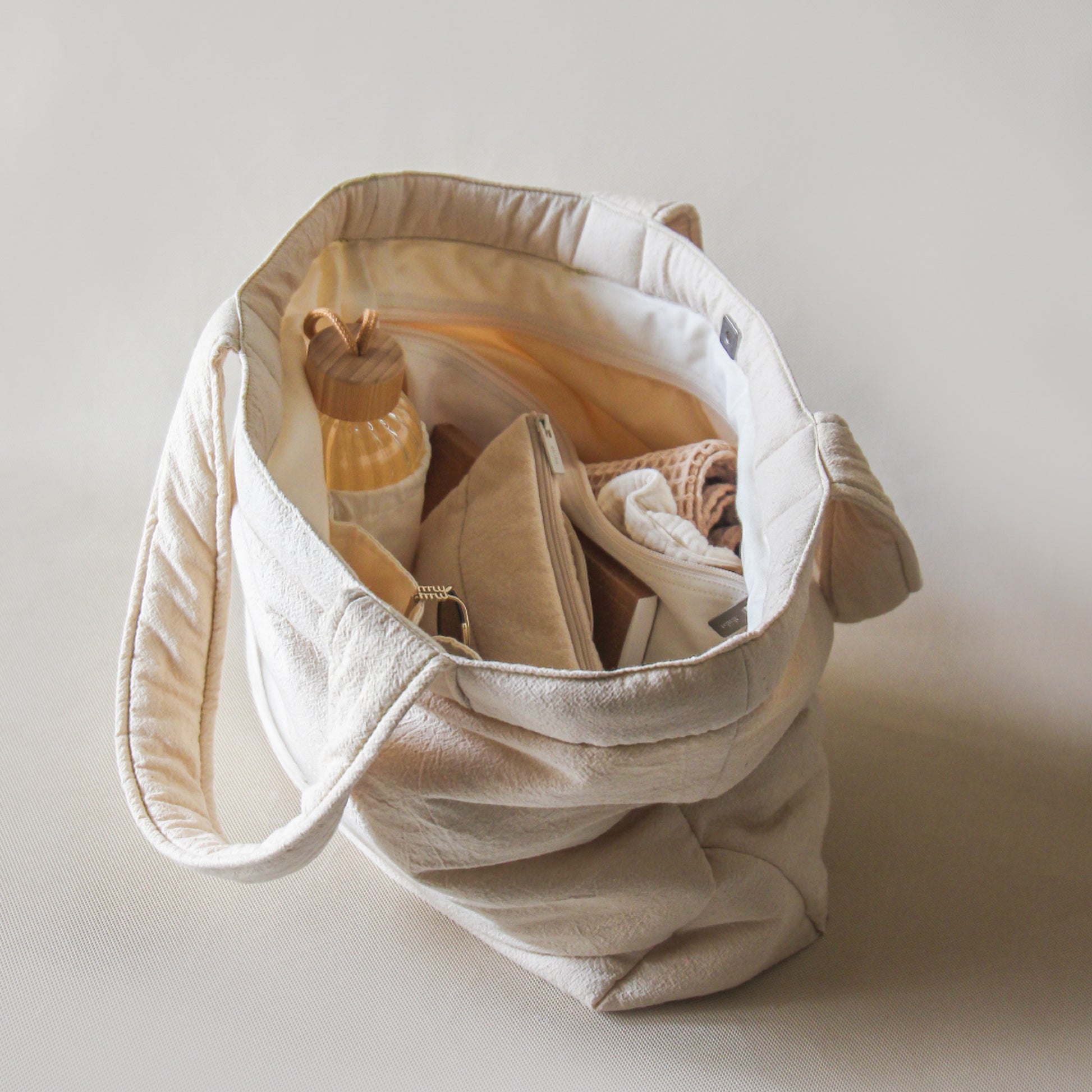 Crinkle Ceremony Tote - Grande