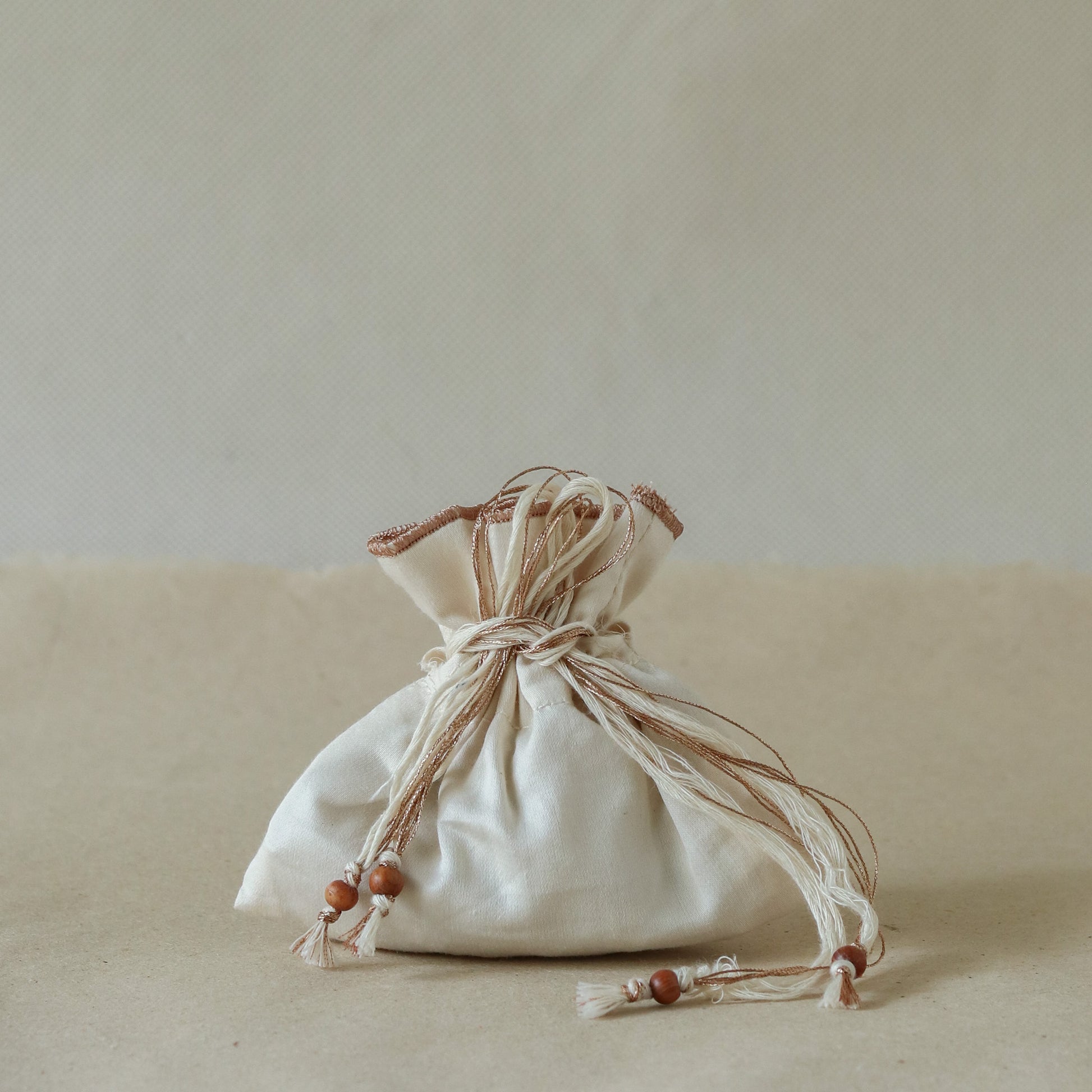 Petite Pouch Set (Pick Your Rakhi)