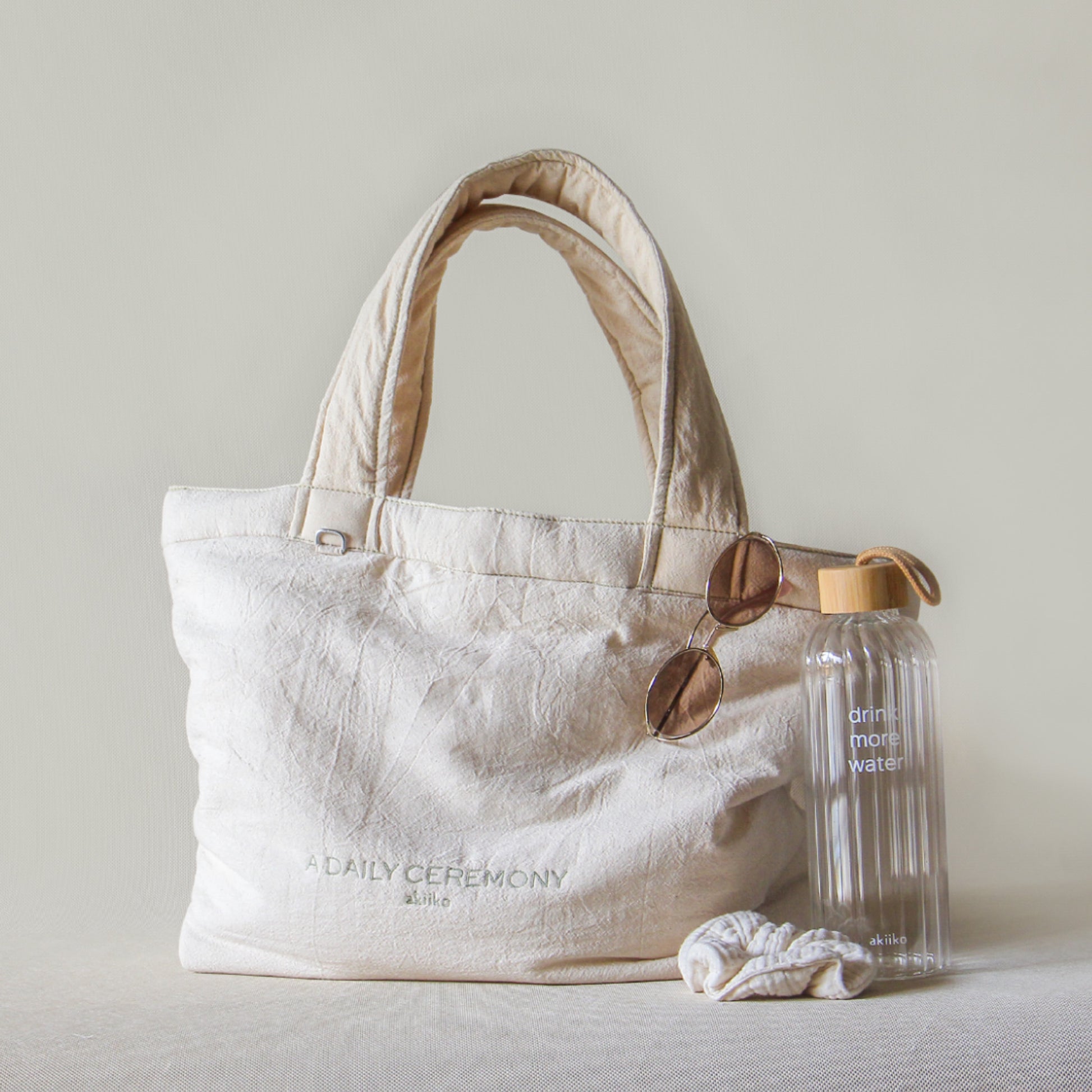 Crinkle Ceremony Tote - Grande