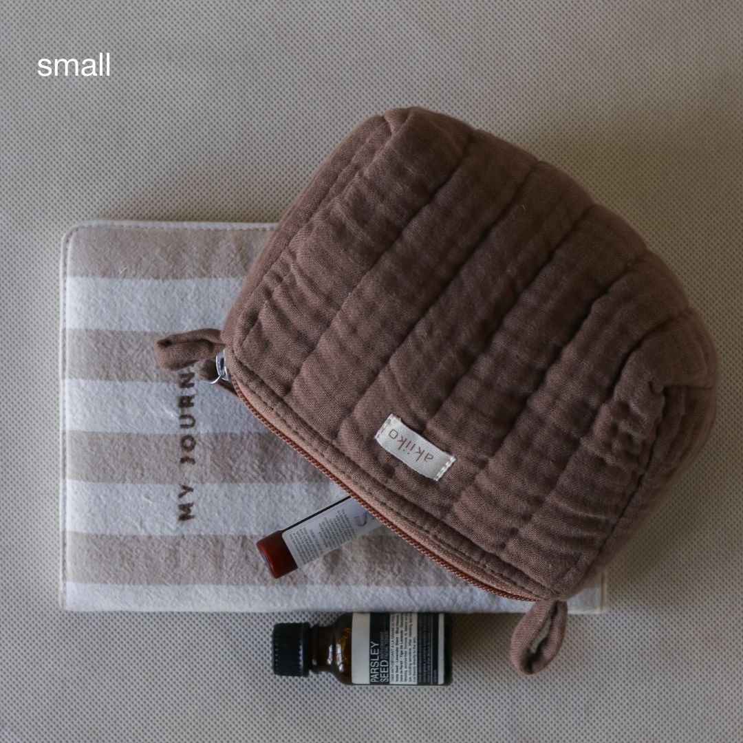 Fyra Triangle Pouch (Medium) - akiiko 7