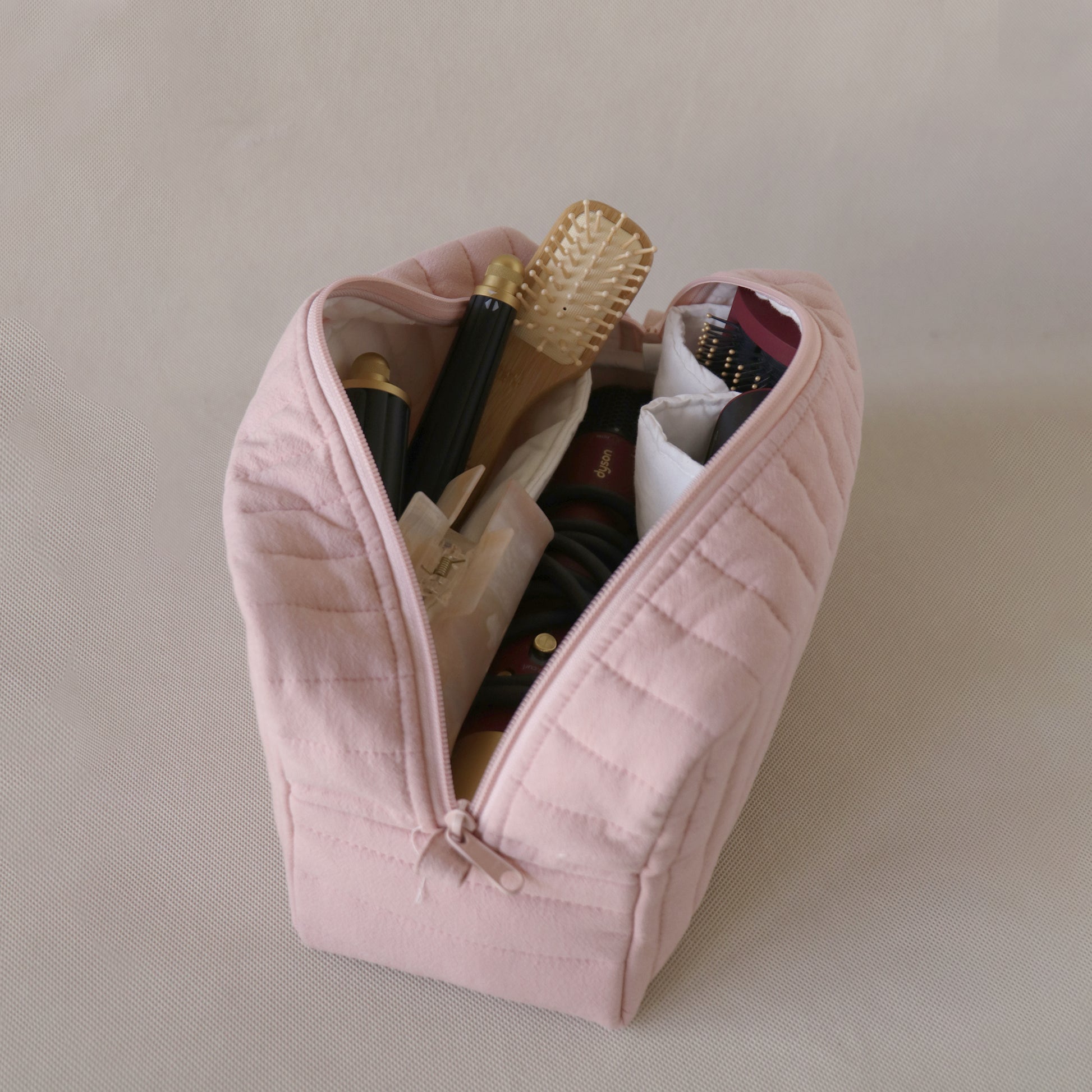 Crinkle Sectioned Long Pouch for Hair Supplies
