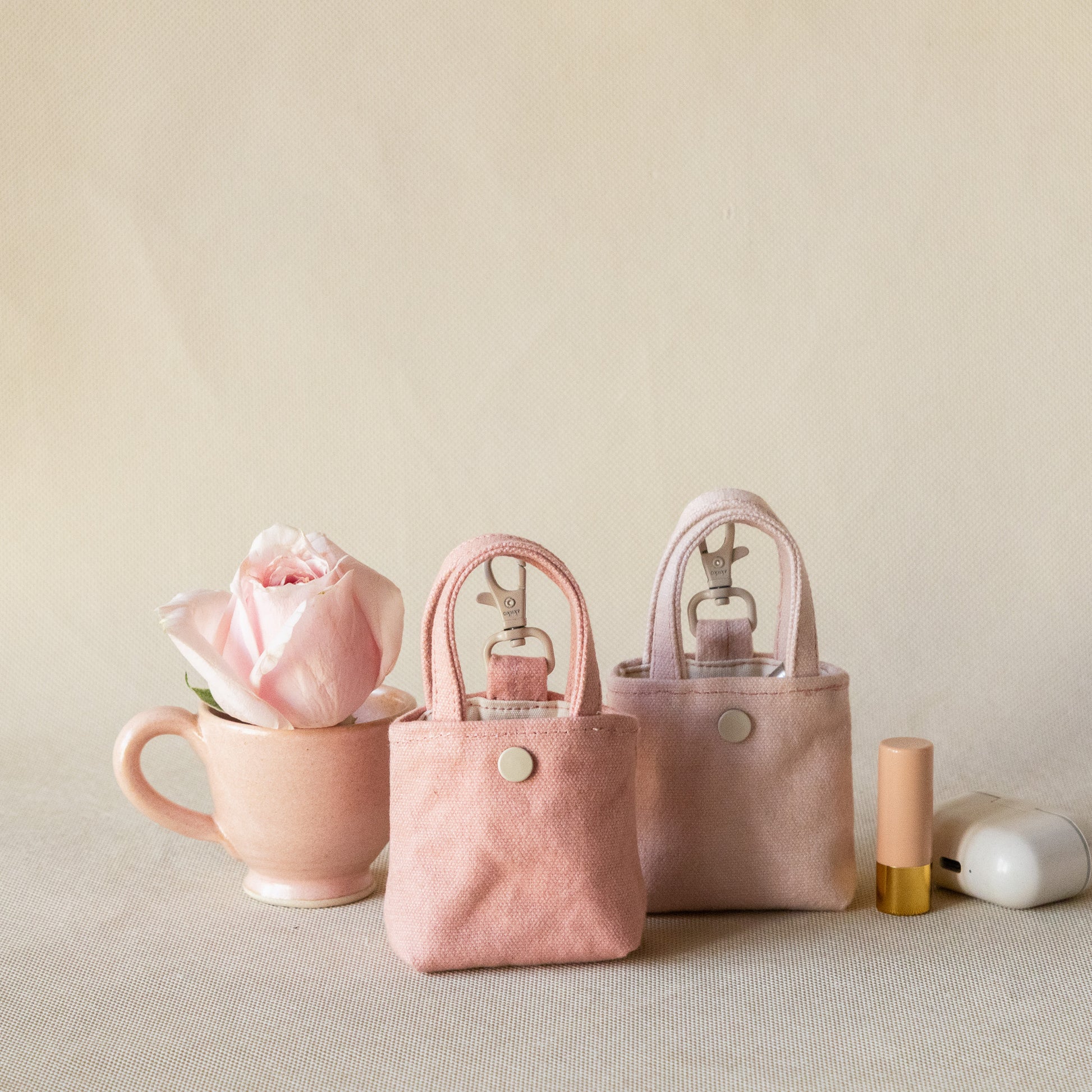 Soft Date Mini Bag charm - Gelee