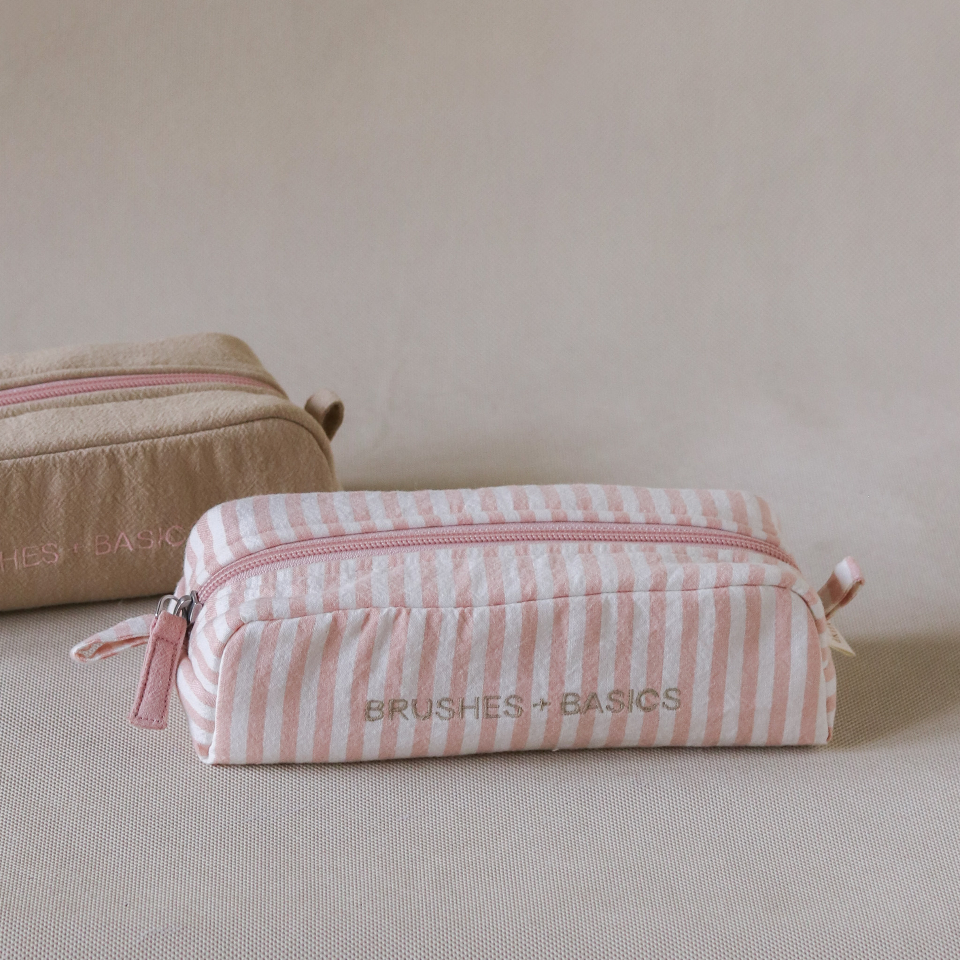 Puff Slim Pouch for Brushes