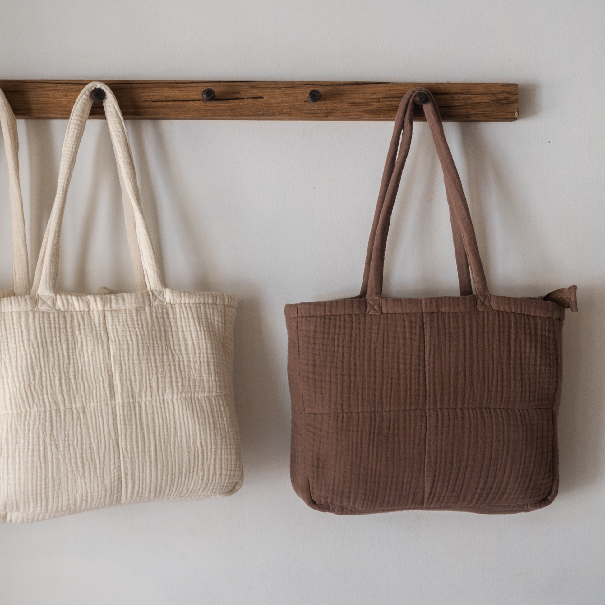 Fyra Grid Tote - Espresso