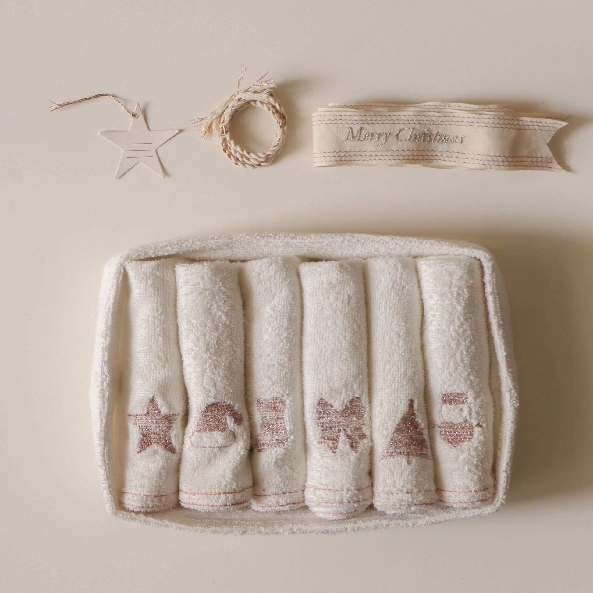 Snowy Face Towel Tray (pack of 6)