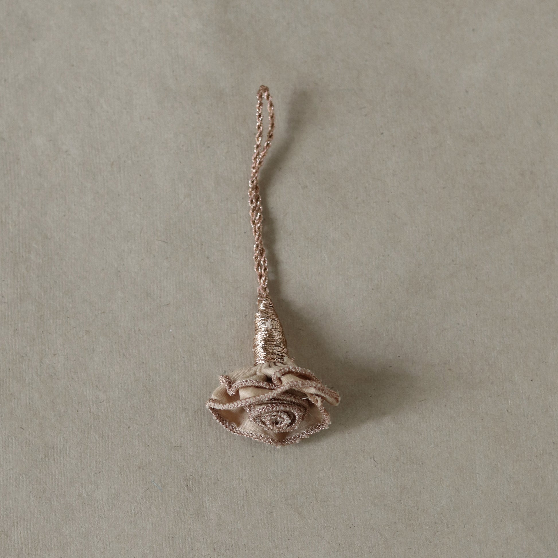 Rose Gold Ruffled Flower Lumba