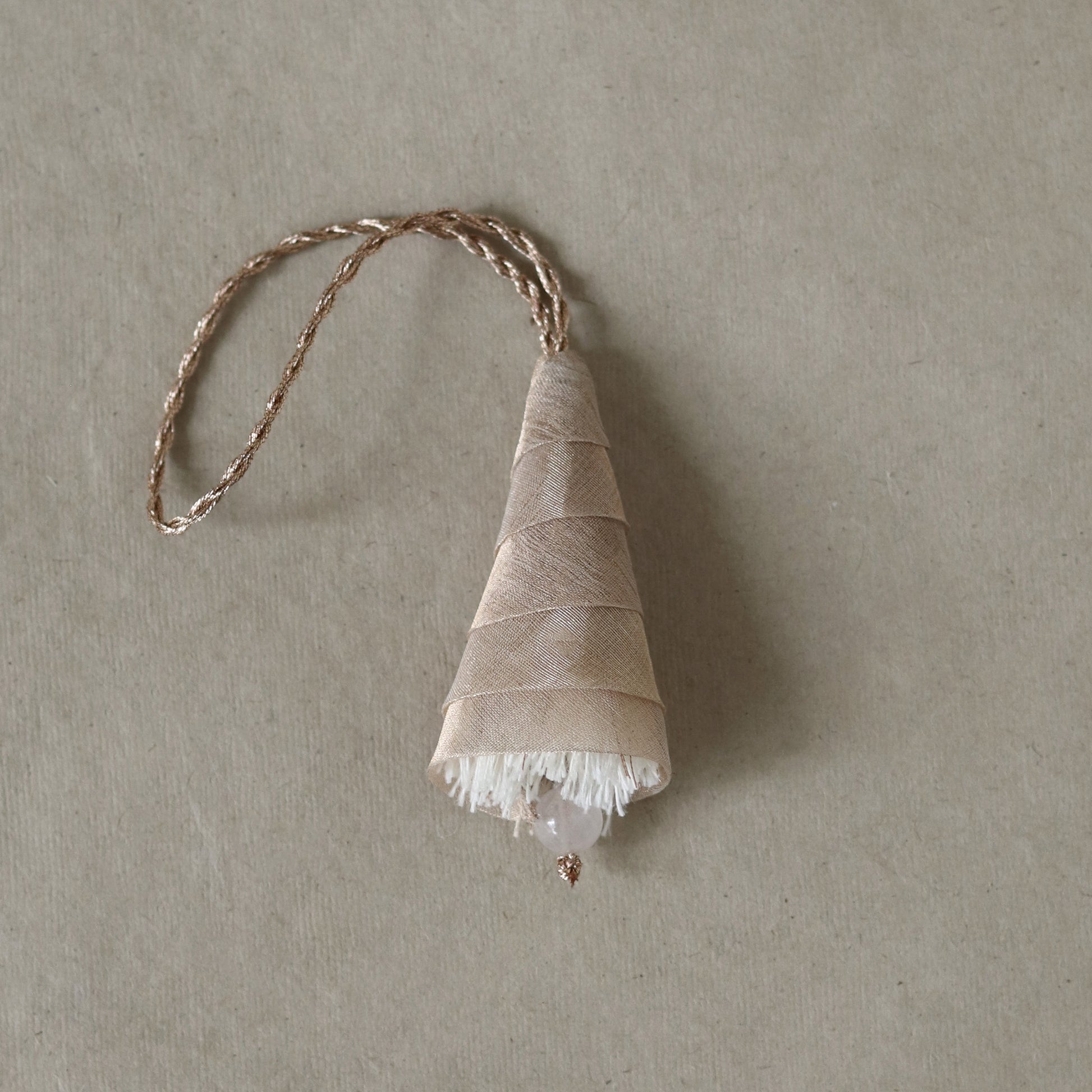 Moonstone Lustre Lumba-Gold