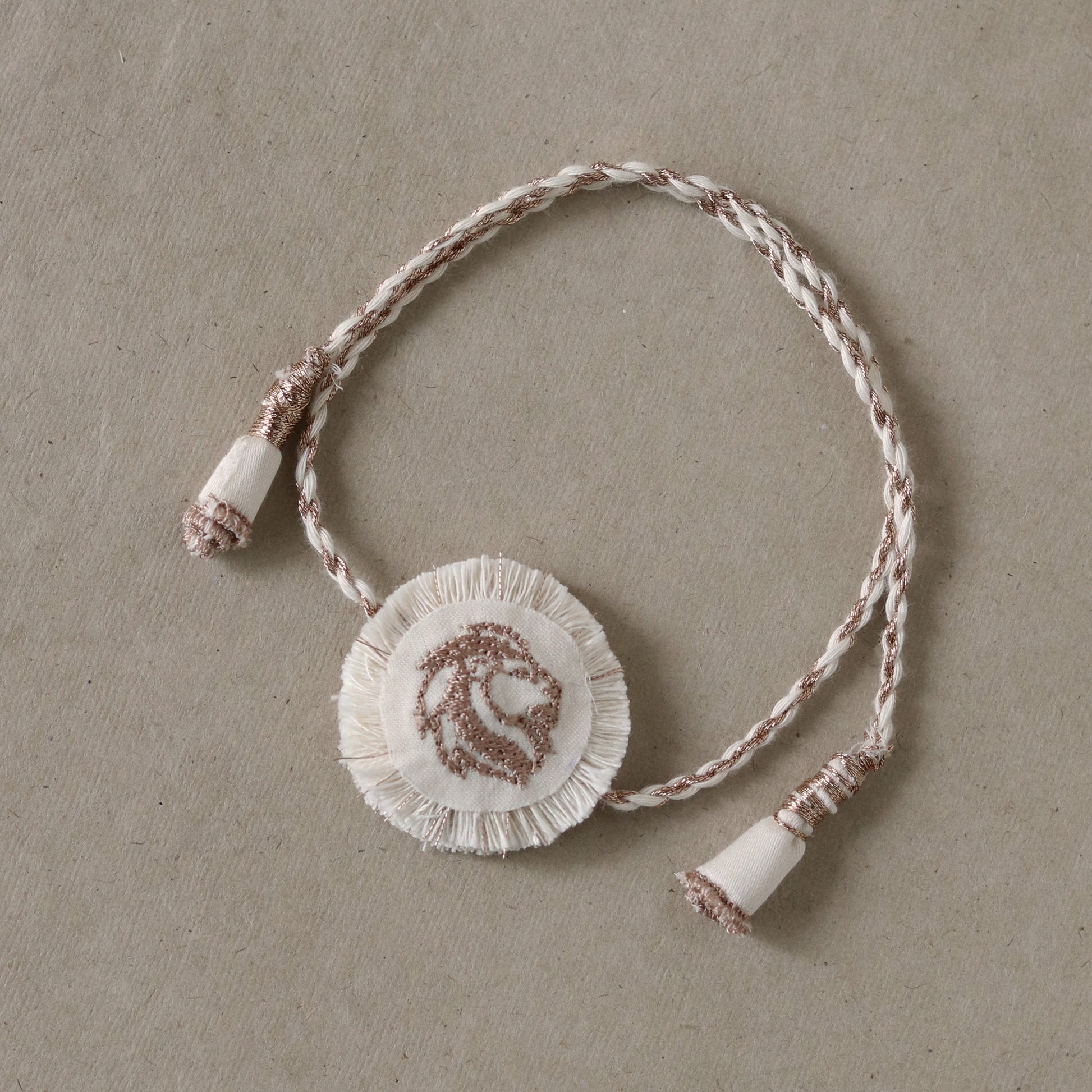 Guiding Star Zodiac Rakhi-Leo