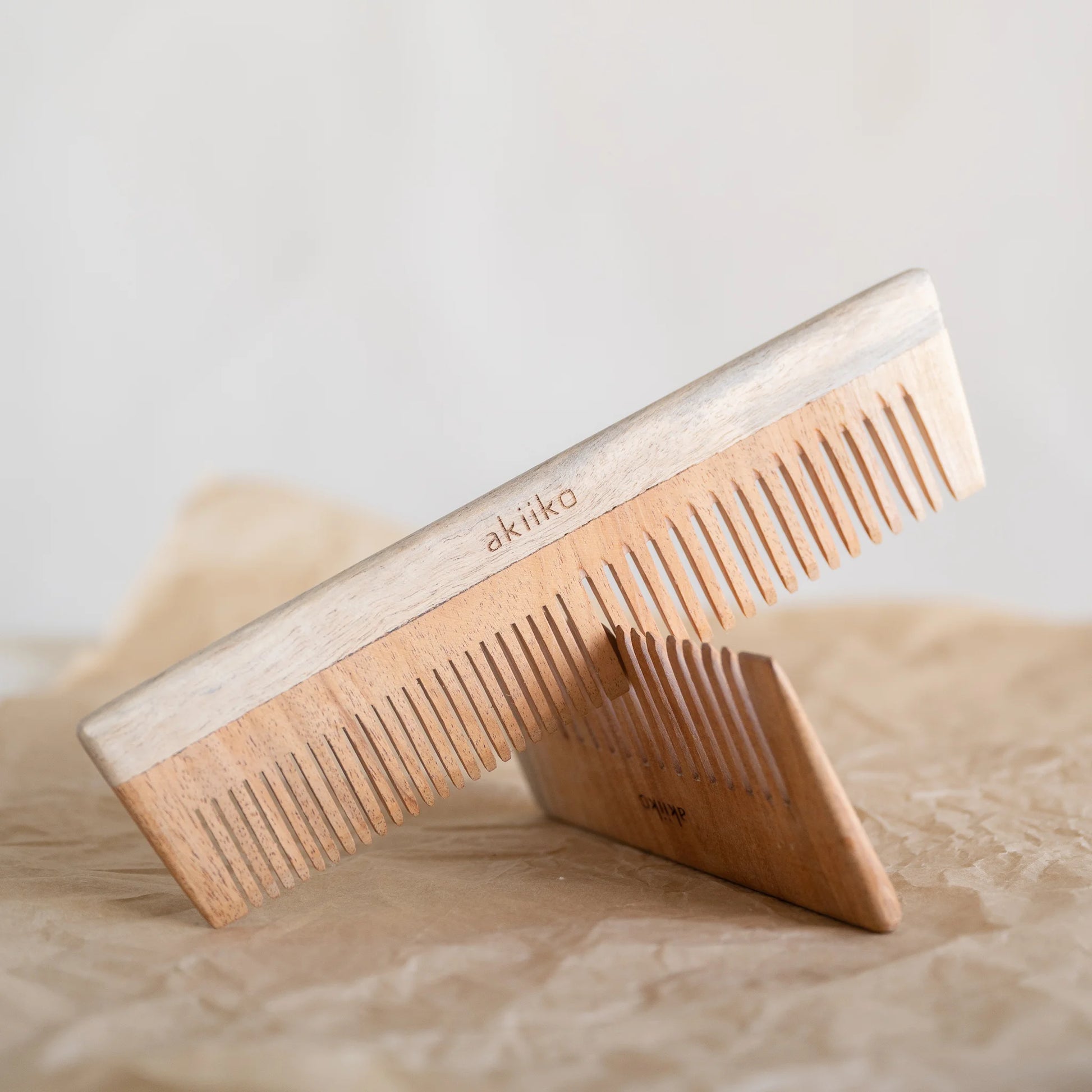 AKIIKO BASICS - Neem Wood Comb (pack of 3)