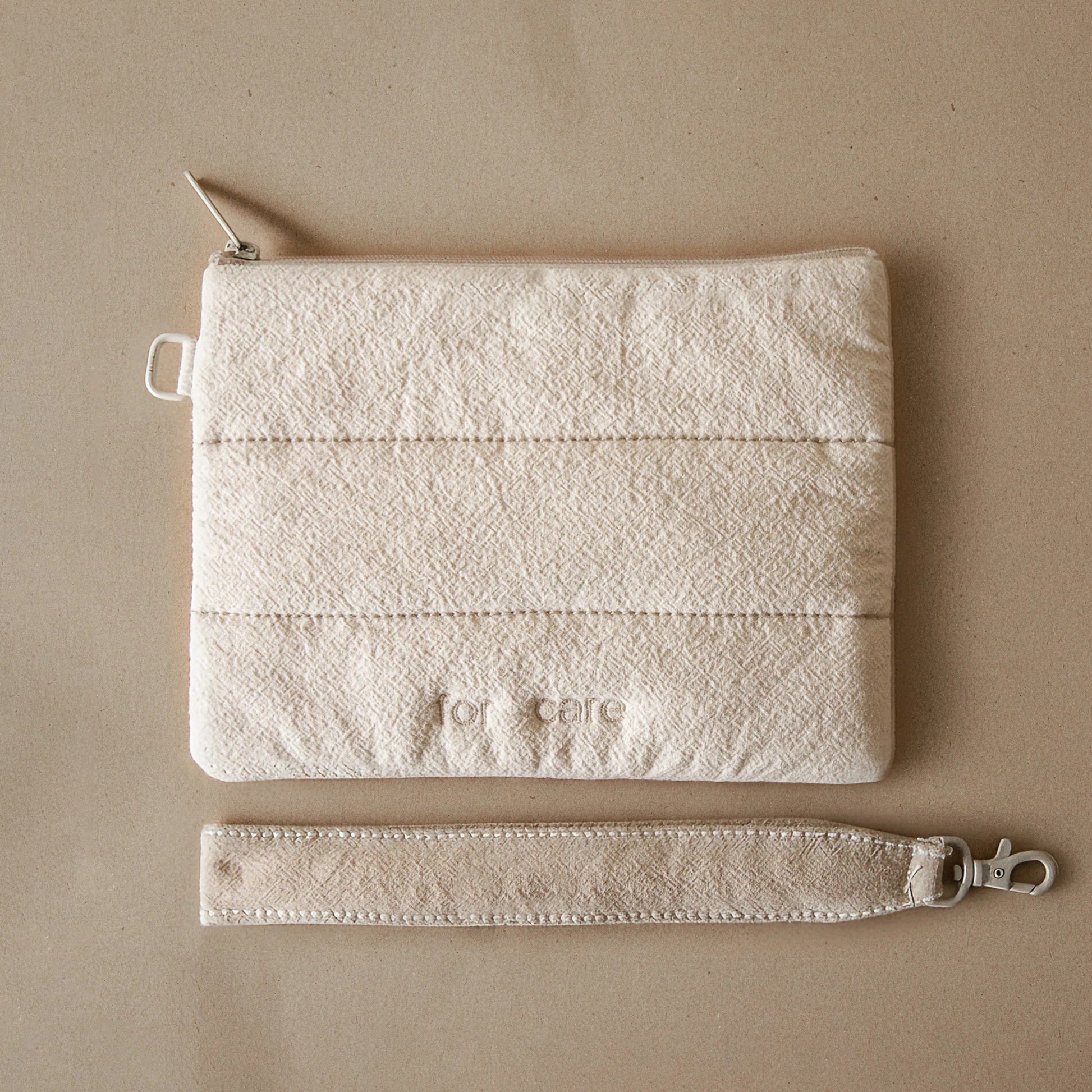 Crinkle Flat Pouch (Petit) With Wristlet