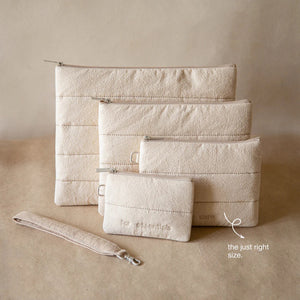 Crinkle Flat Pouch (Petit) With Wristlet