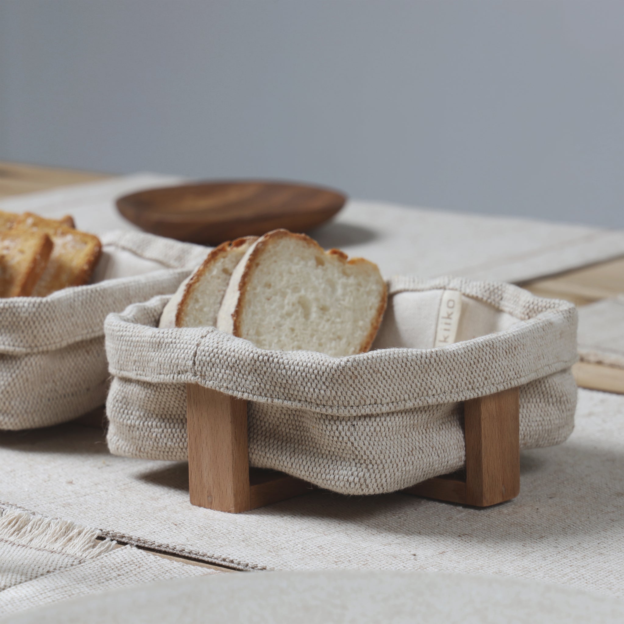 Juco Breadbaskets with Wooden Stand